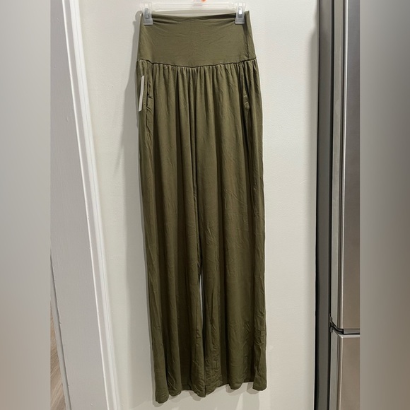 Ododos Loose Yoga Bottoms-Viscose - Picture 2 of 8